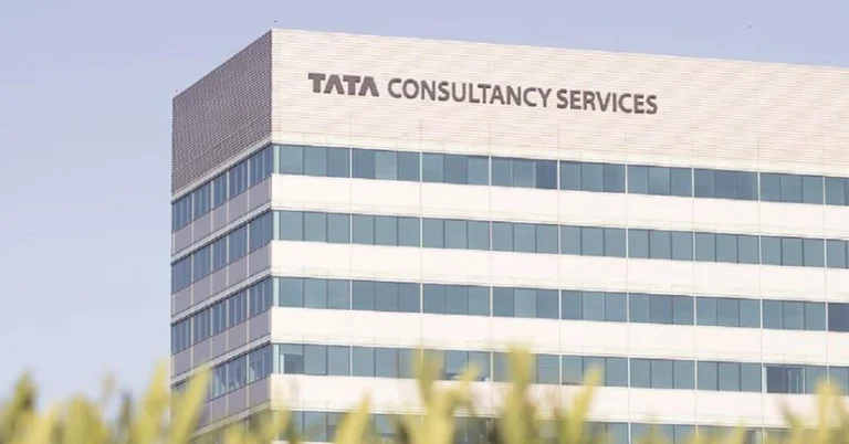 TCS to Pay 100% Variable Pay to Juniors, Higher Bonuses for Seniors | Q2 FY26 Update