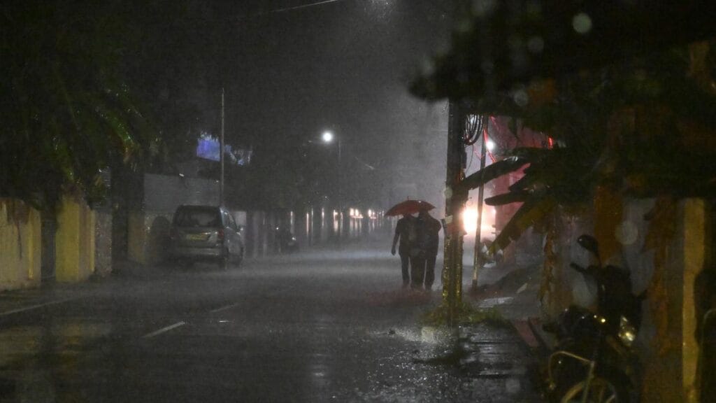 India Rains LIVE: Heavy Showers Lash Kerala; IMD Issues Yellow Alert for 10 Districts, Odisha on Rain Watch