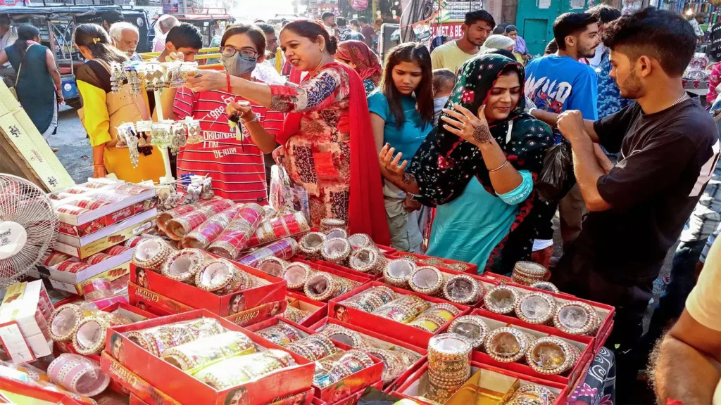 Karva Chauth 2025 Sparks Record ₹28,000 Crore Business Across India, Delhi Leads With ₹8,000 Crore